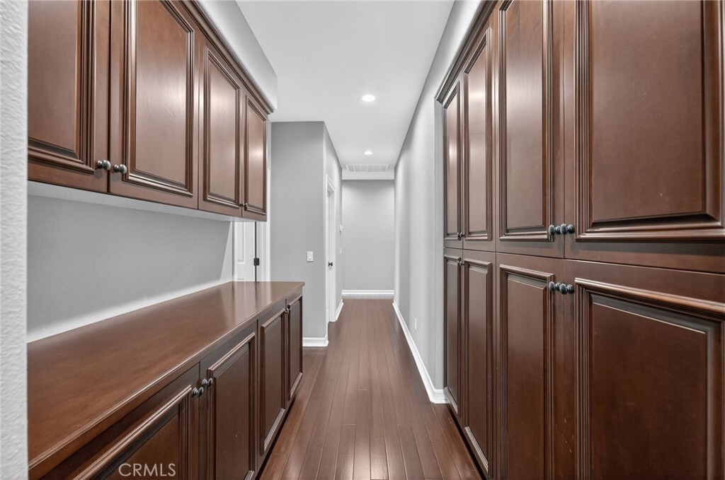 46093 Hunter Trail