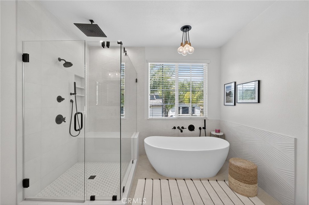 46093 Hunter Trail