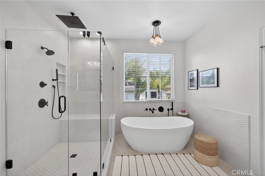 46093 Hunter Trail