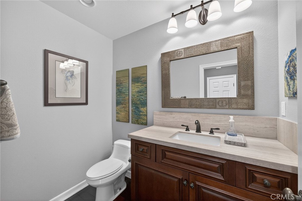 46093 Hunter Trail