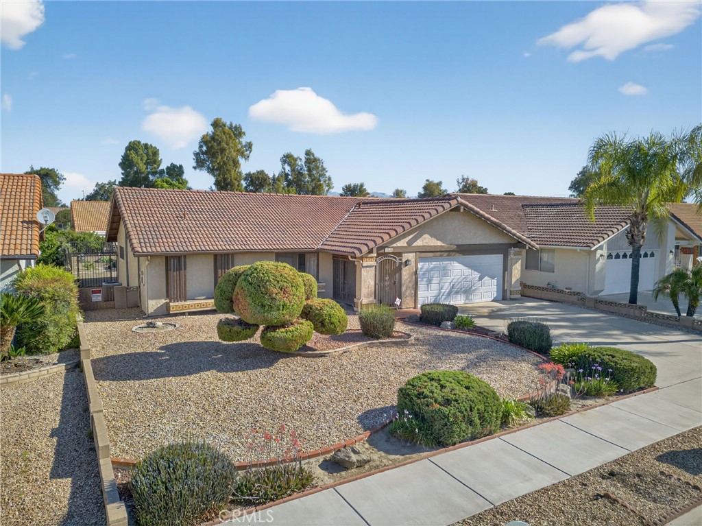 2218 Redwood Drive