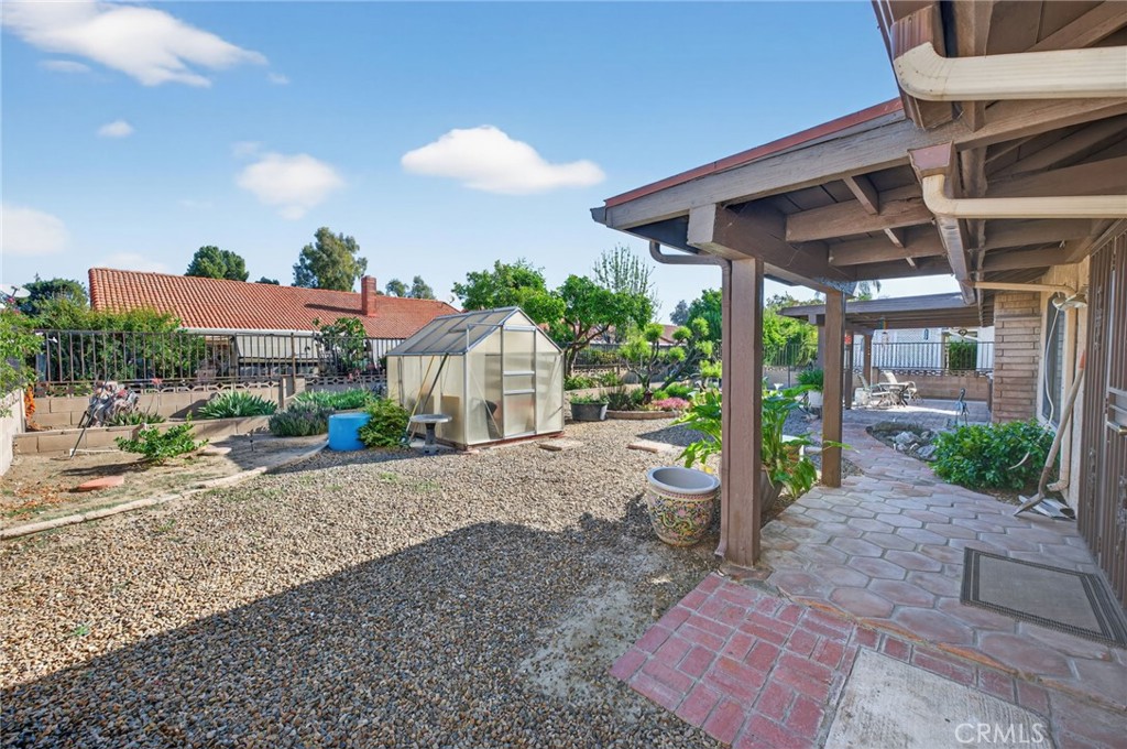 2218 Redwood Drive