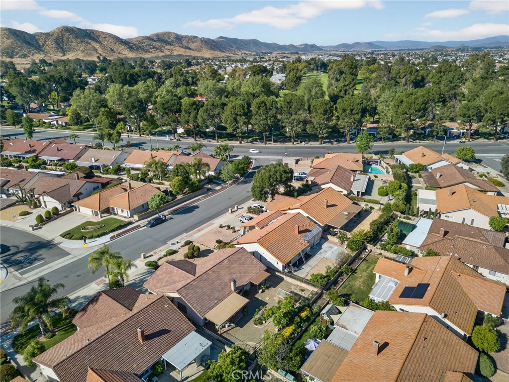 2218 Redwood Drive