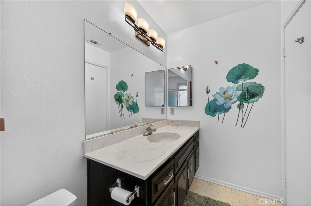 2218 Redwood Drive