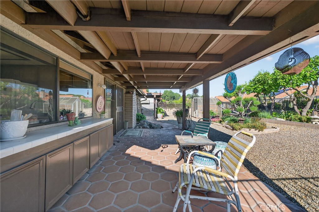 2218 Redwood Drive