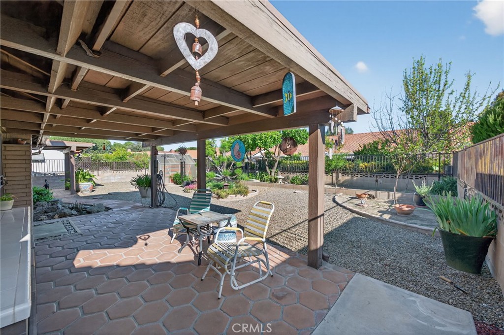 2218 Redwood Drive