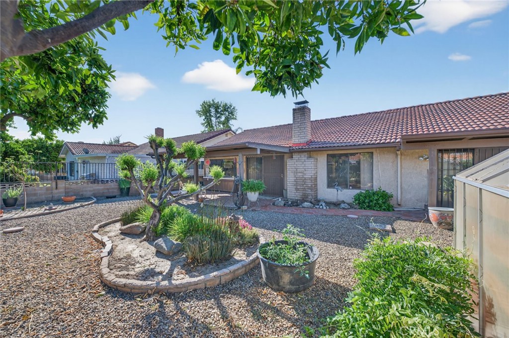 2218 Redwood Drive
