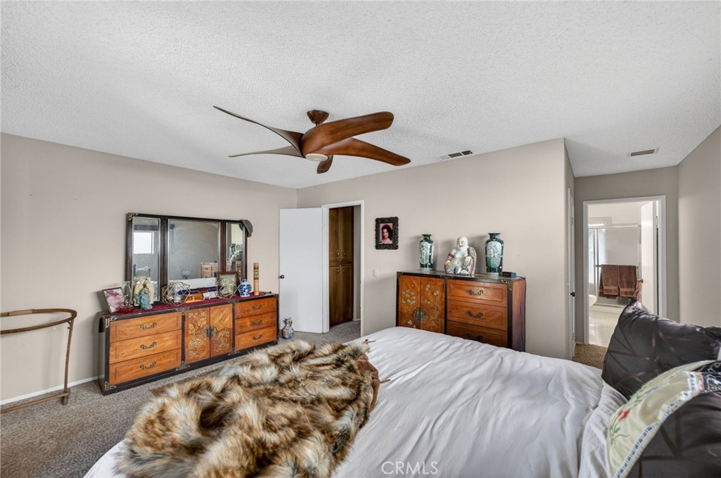 2218 Redwood Drive