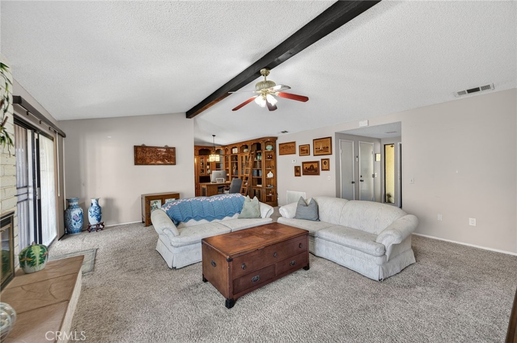 2218 Redwood Drive
