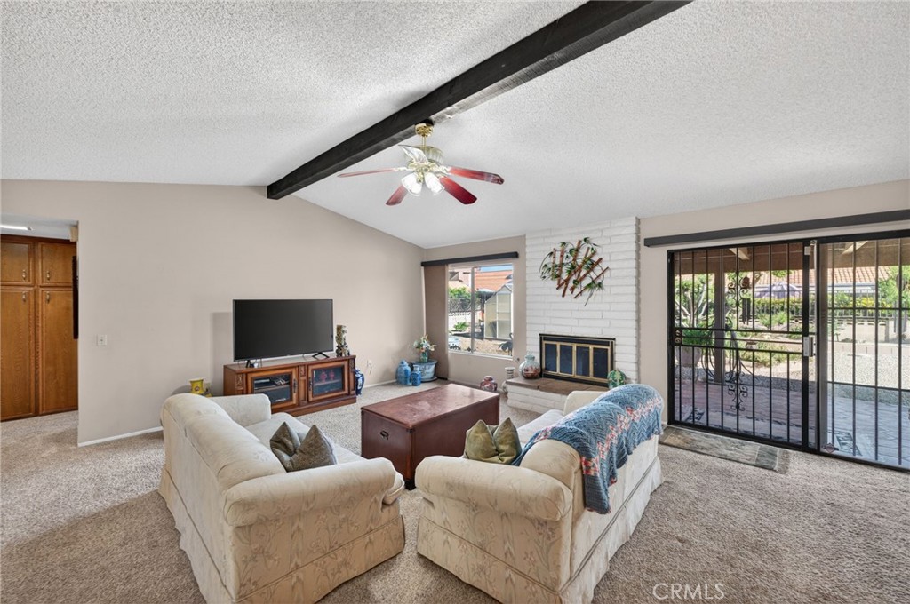 2218 Redwood Drive
