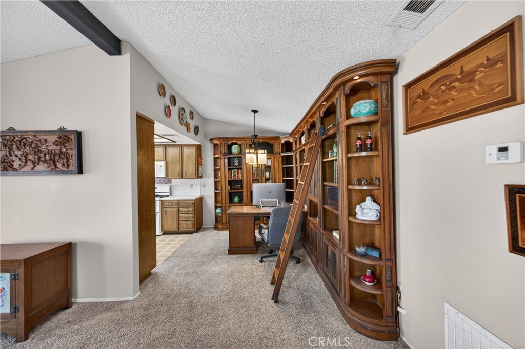 2218 Redwood Drive