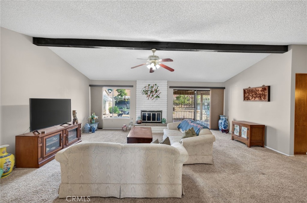 2218 Redwood Drive