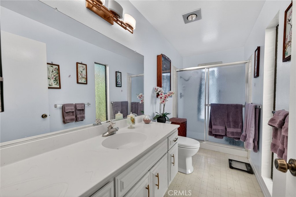 2218 Redwood Drive