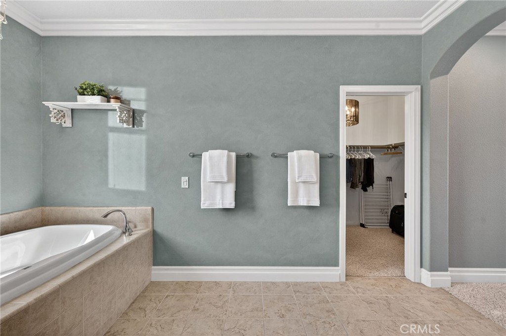 32208 Cedar Crest Court