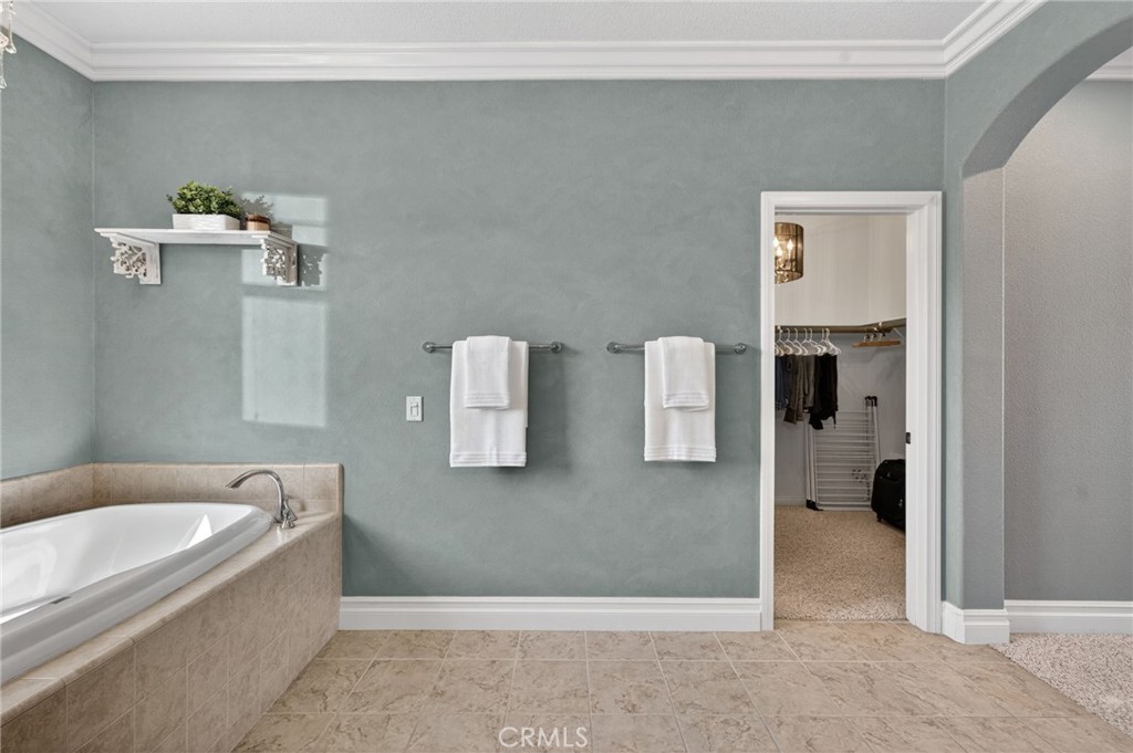 32208 Cedar Crest Court