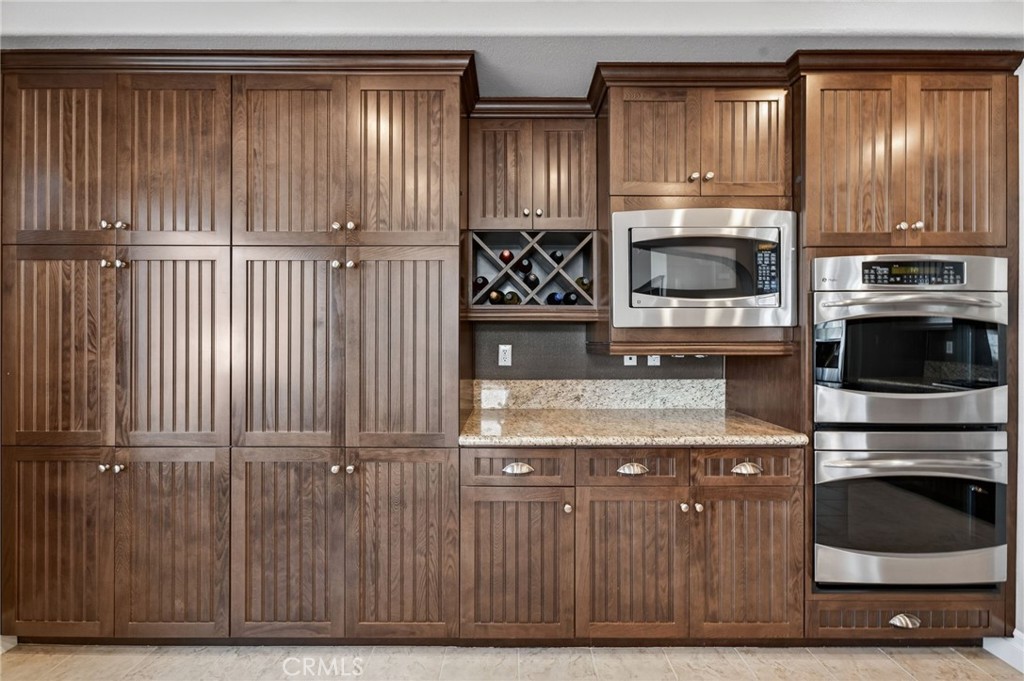 32208 Cedar Crest Court