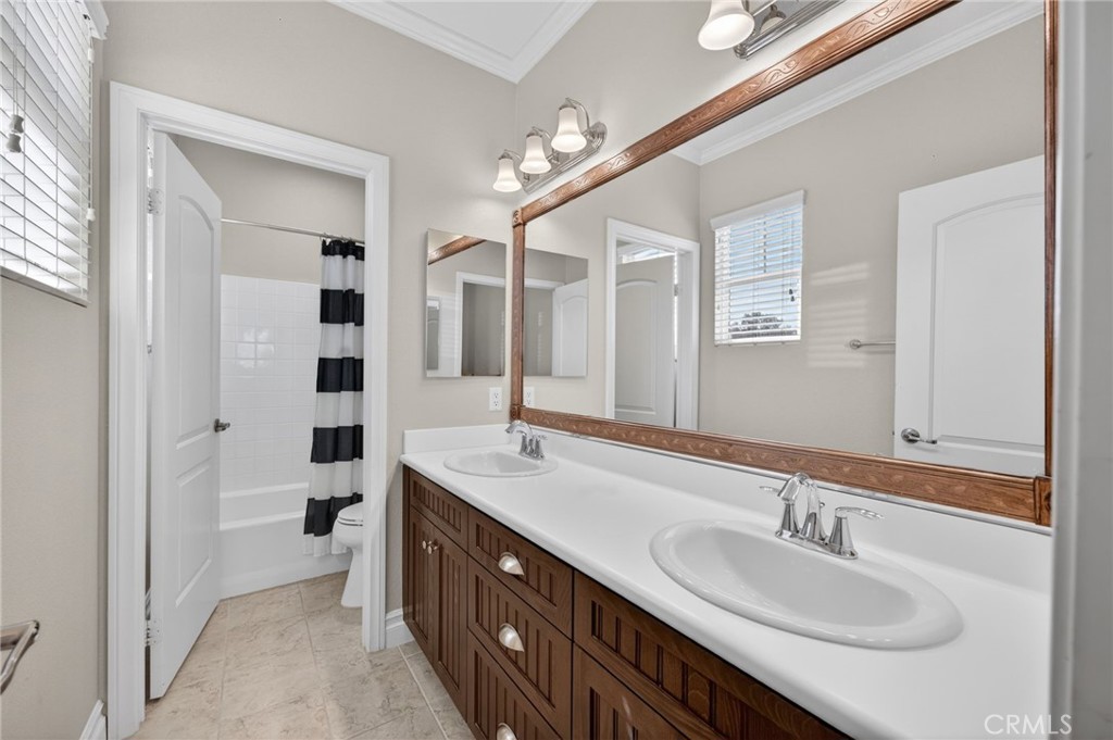 32208 Cedar Crest Court