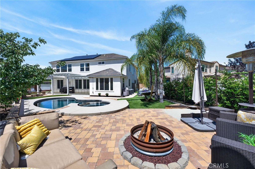 32183 Elk Grove