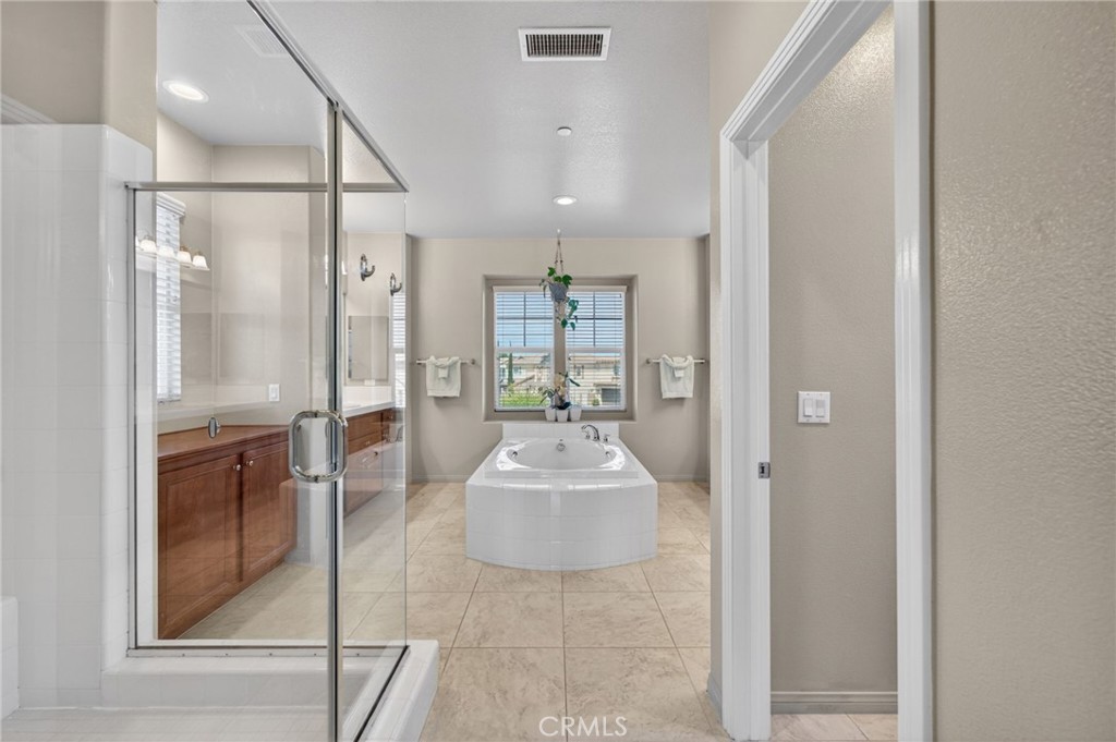 32183 Elk Grove