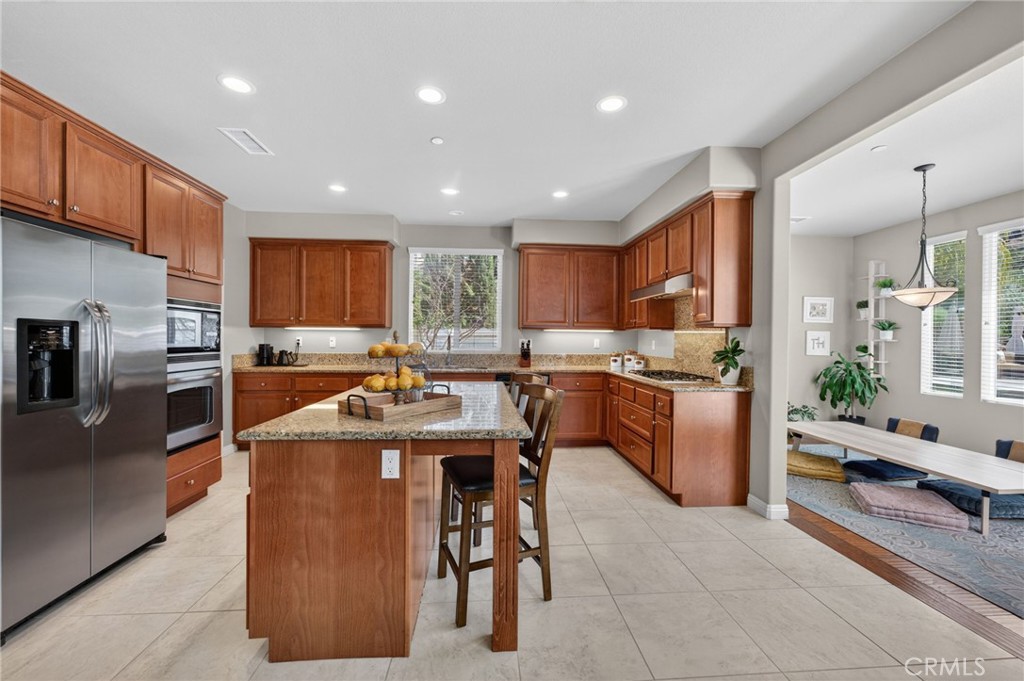 32183 Elk Grove