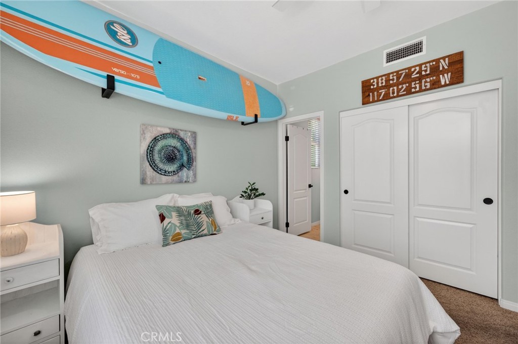 32183 Elk Grove