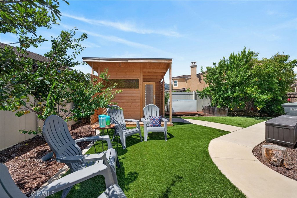 32183 Elk Grove