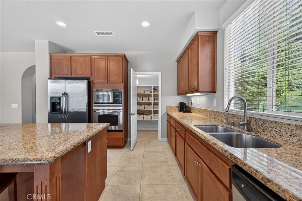 32183 Elk Grove