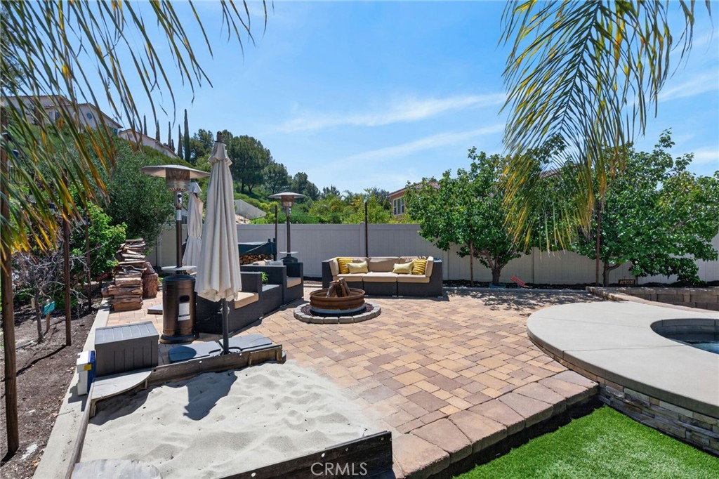 32183 Elk Grove