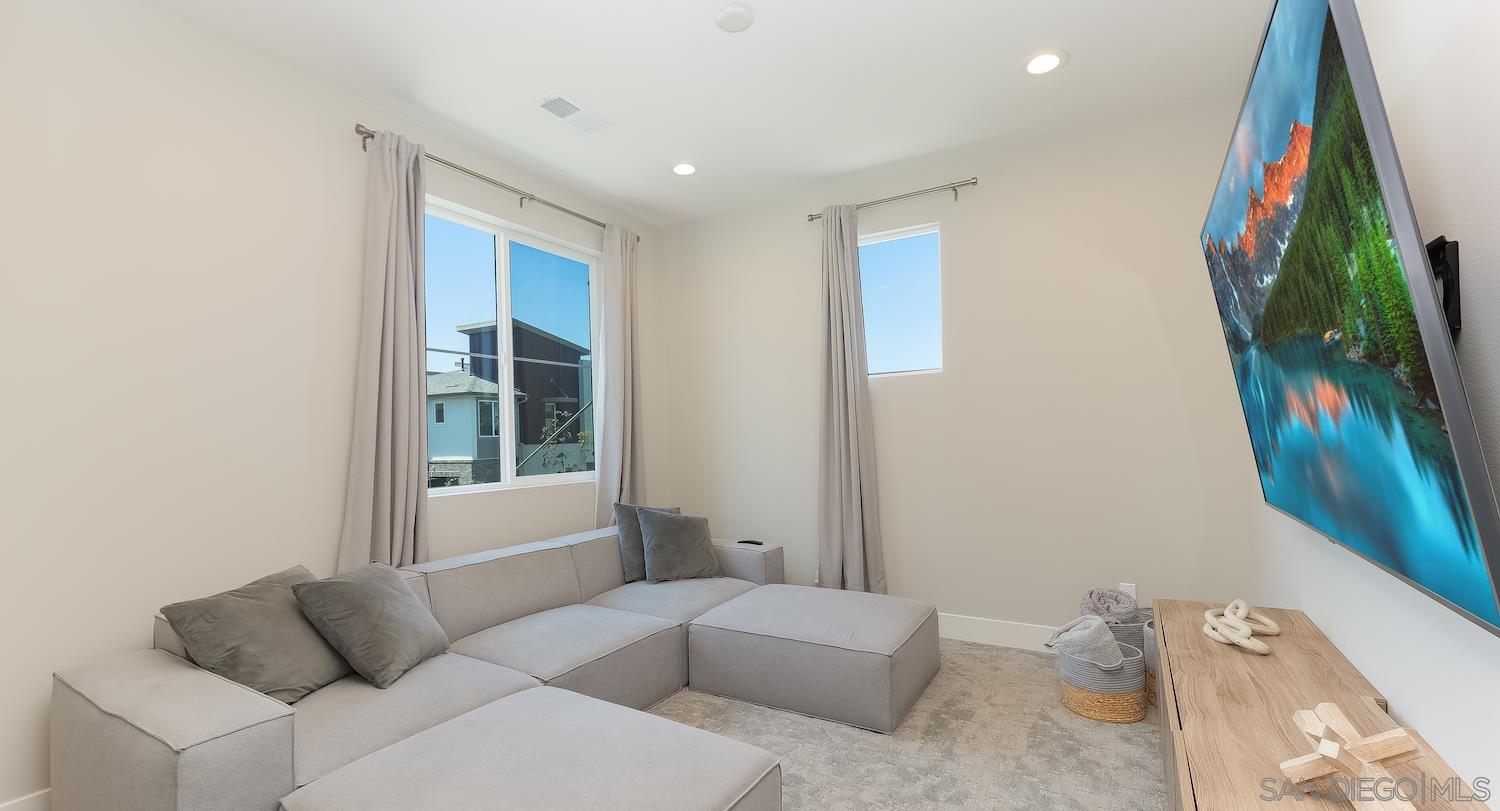 2126 Celestial Way # 4