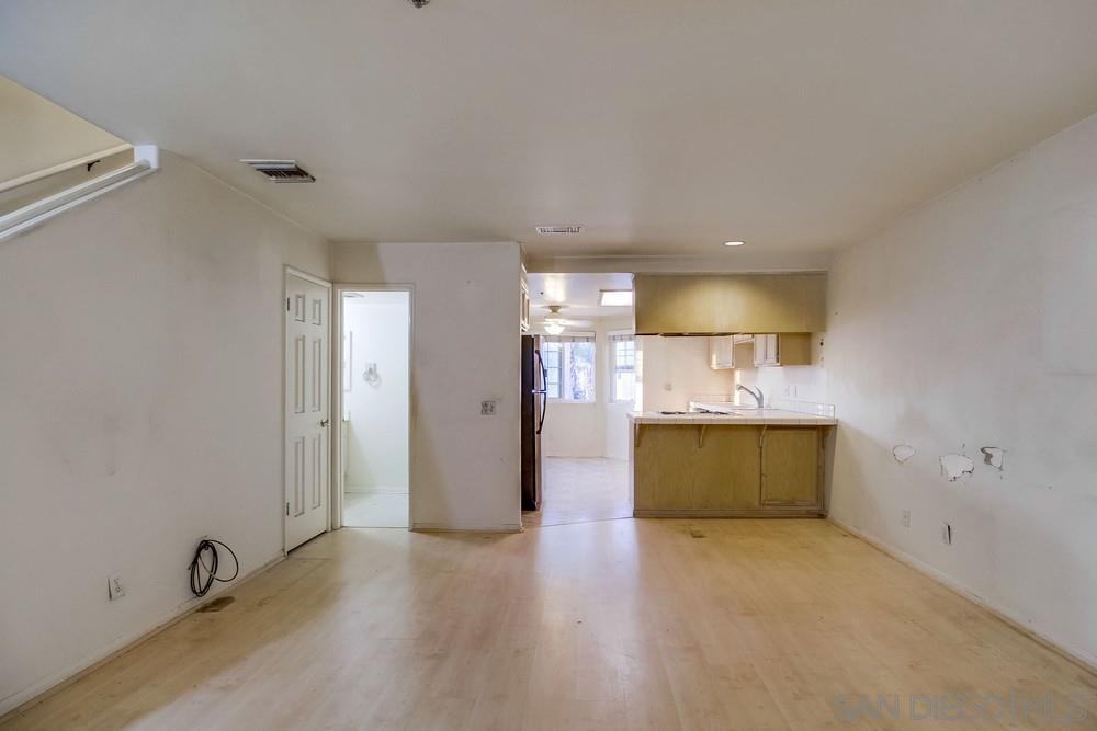 244 Evergreen Ave # F