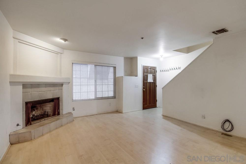 244 Evergreen Ave # F