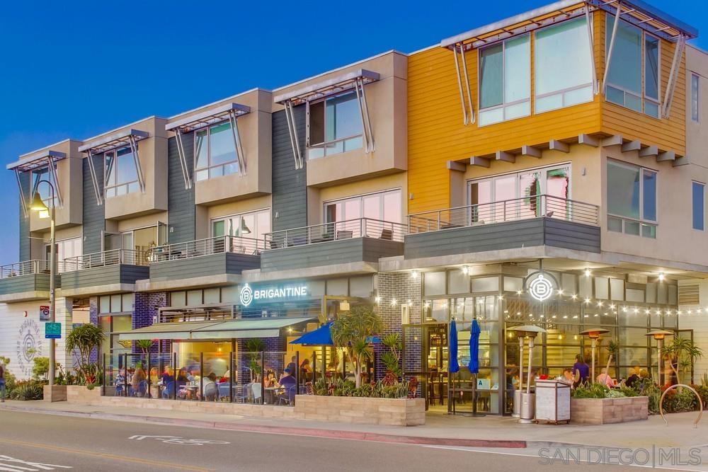 244 Evergreen Ave # F