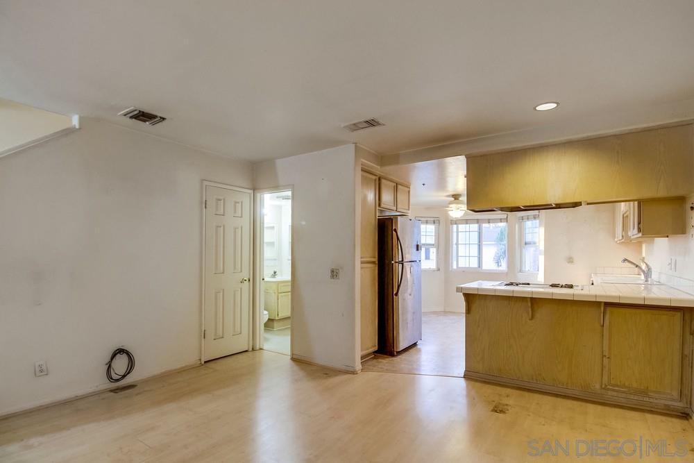 244 Evergreen Ave # F