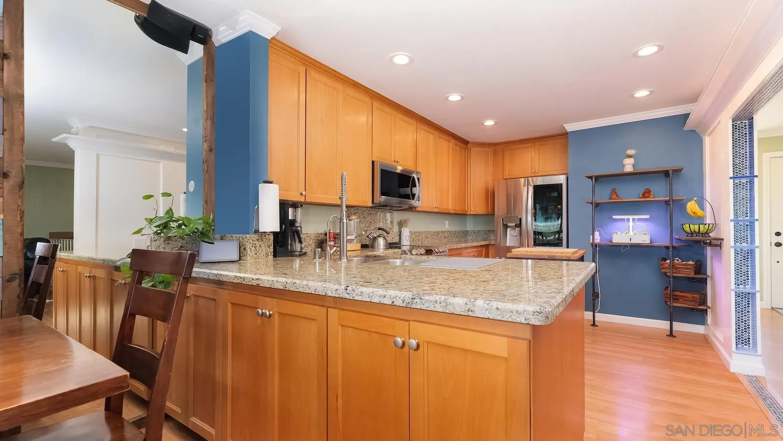 6242 Caminito Luisito