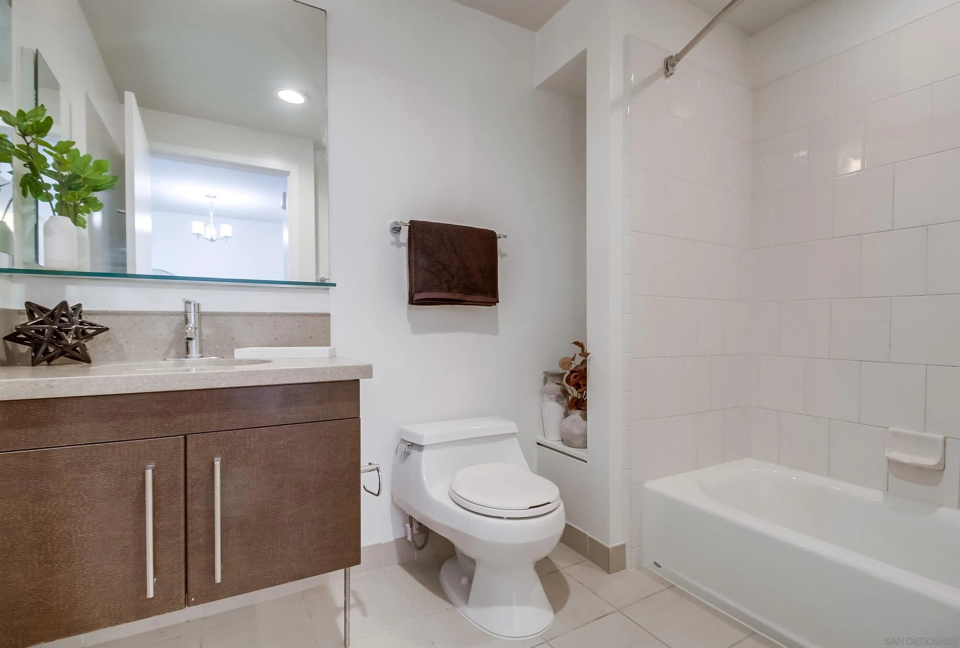 350 11th Avenue # 420