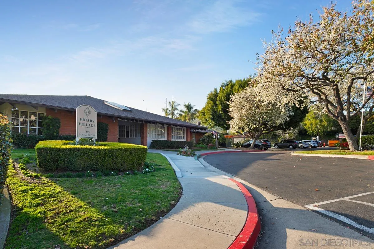 6308 Caminito Salado