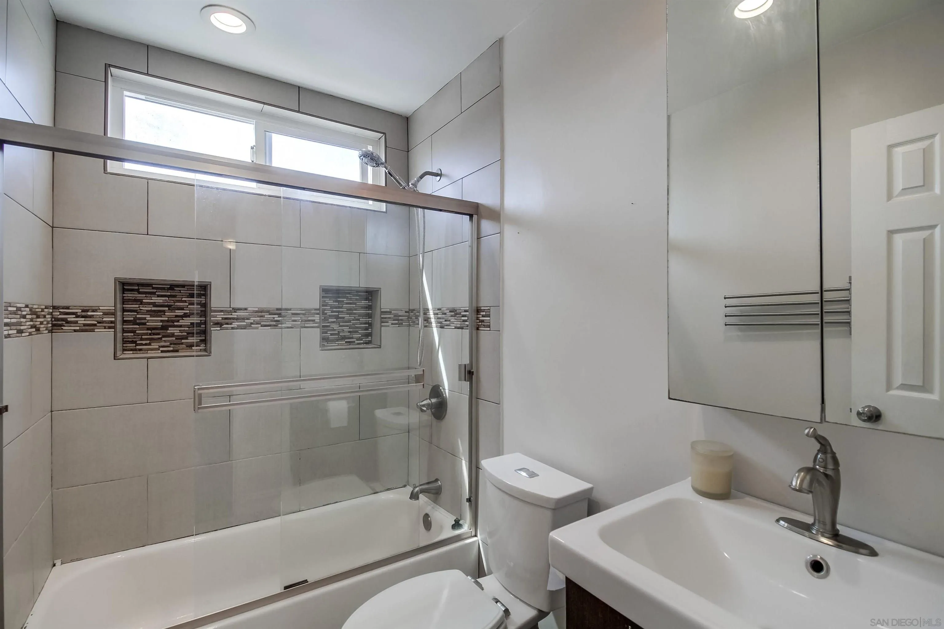 1565 Mendocino # 177