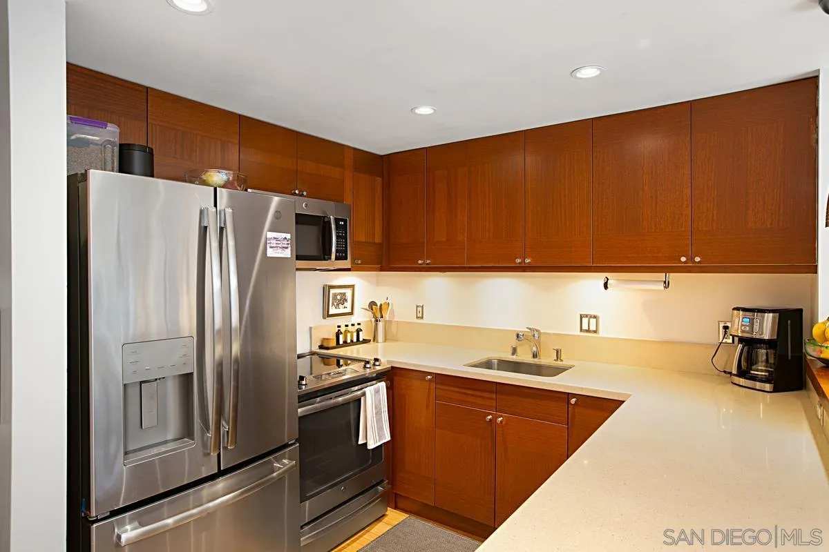 1740 Upas Street # 5