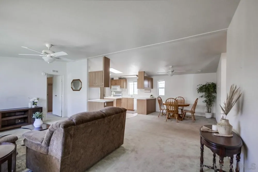 11851 Riverside Drive Spc 275