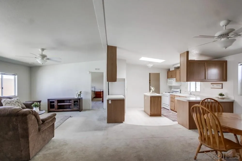 11851 Riverside Drive Spc 275