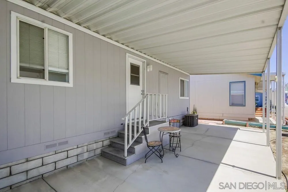 11851 Riverside Drive Spc 275