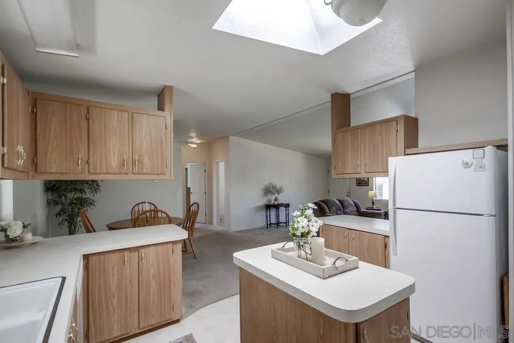 11851 Riverside Drive Spc 275