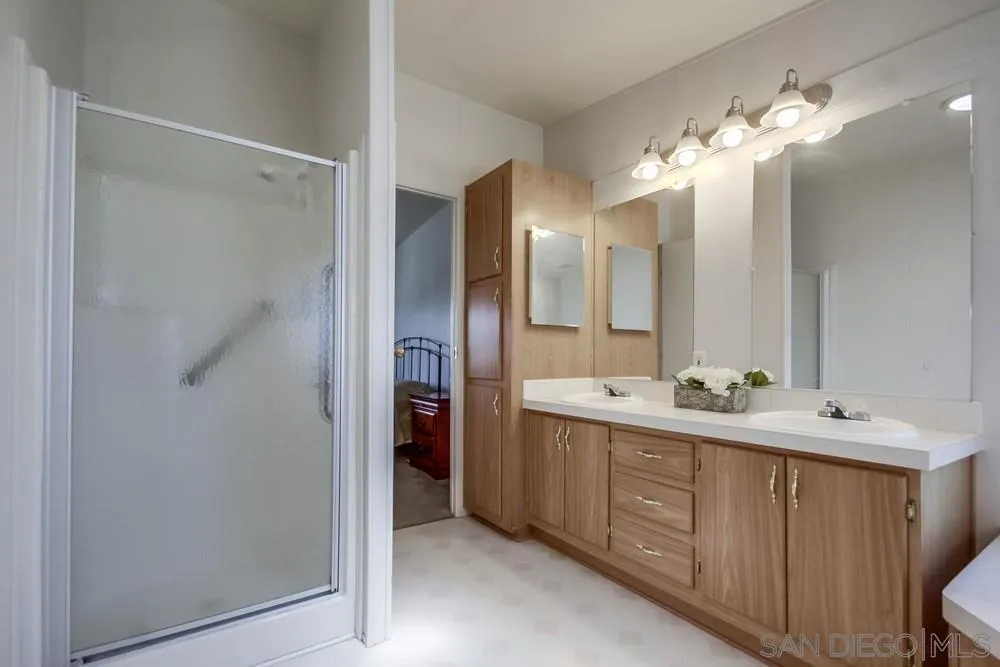 11851 Riverside Drive Spc 275