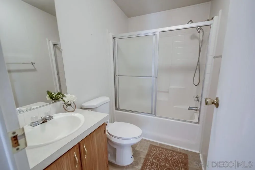 11851 Riverside Drive Spc 275