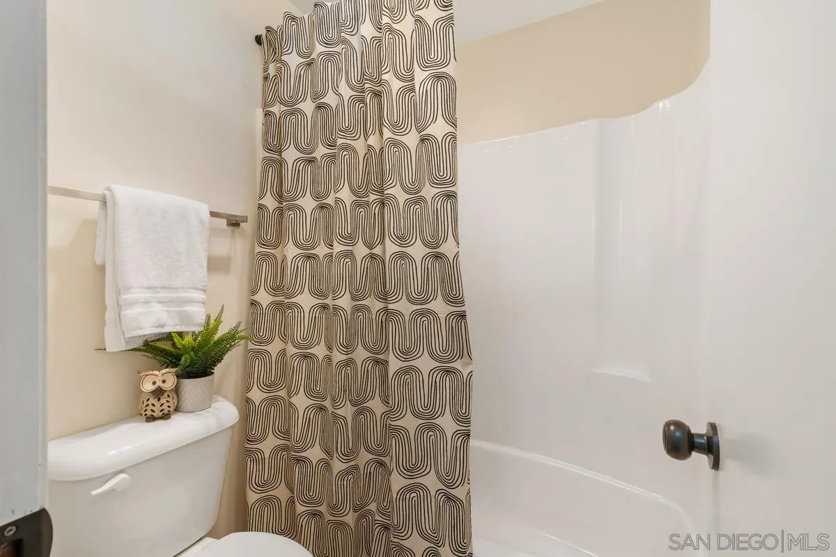 5350 Baltimore Dr. # 6