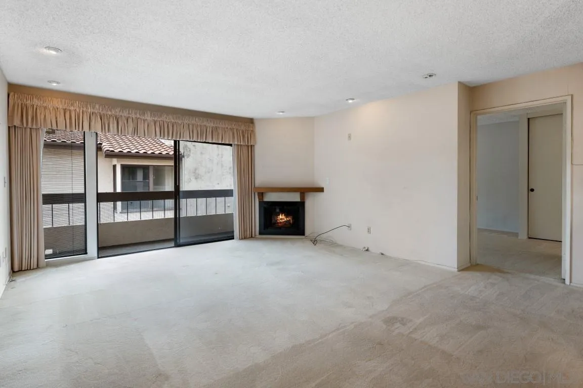 6747 Friars Rd # 124