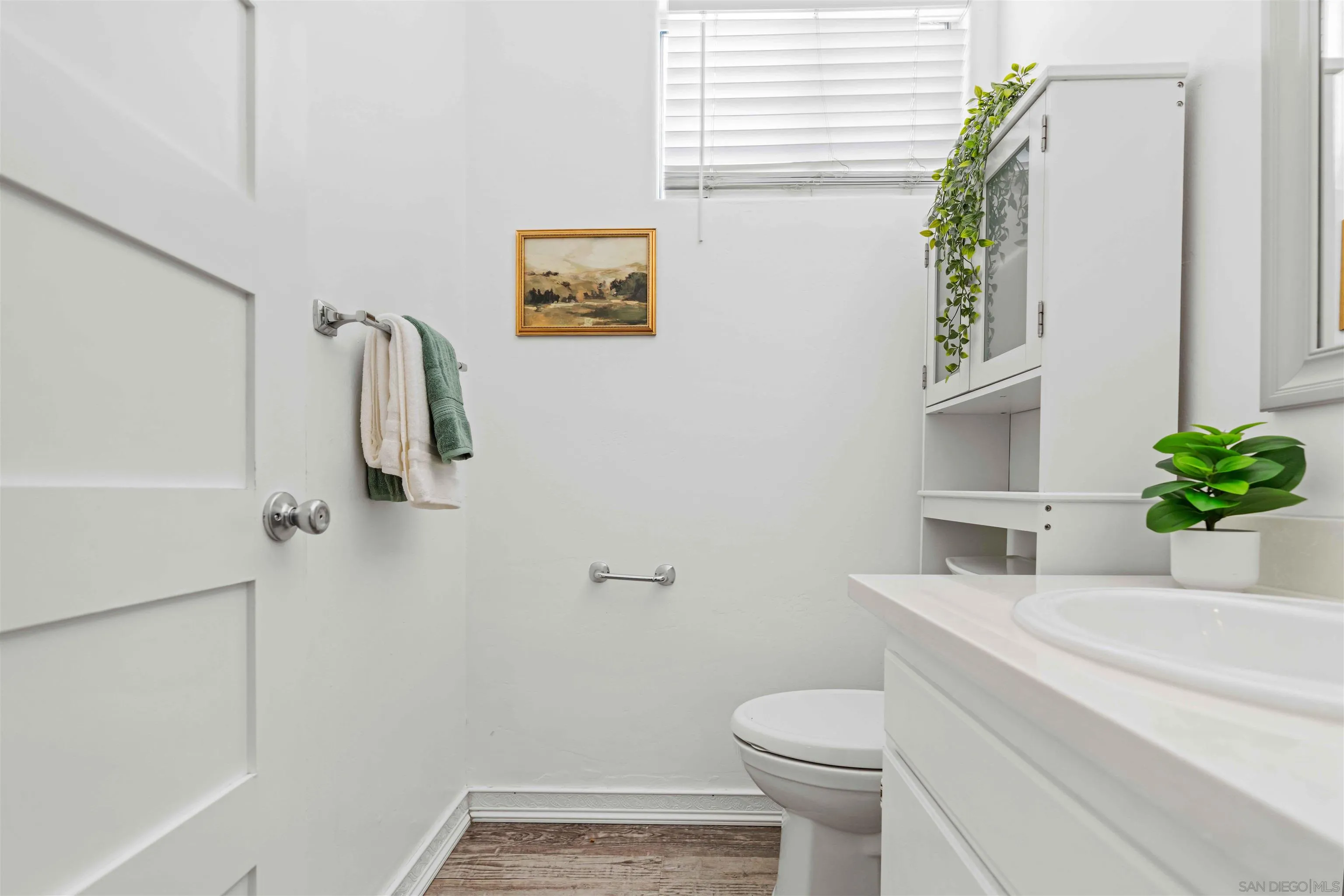 12069 Lemon Crest Dr