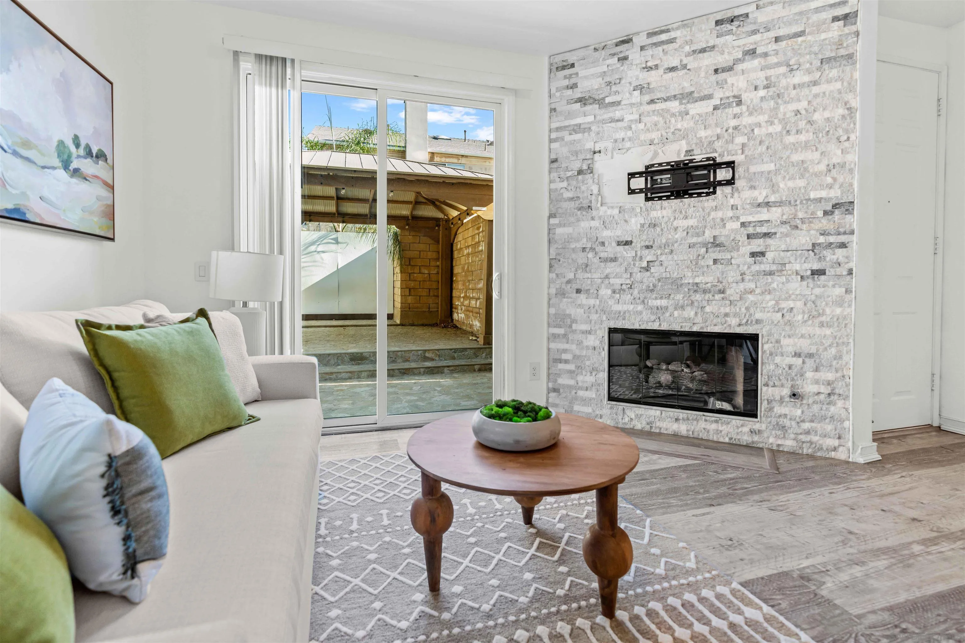 12069 Lemon Crest Dr