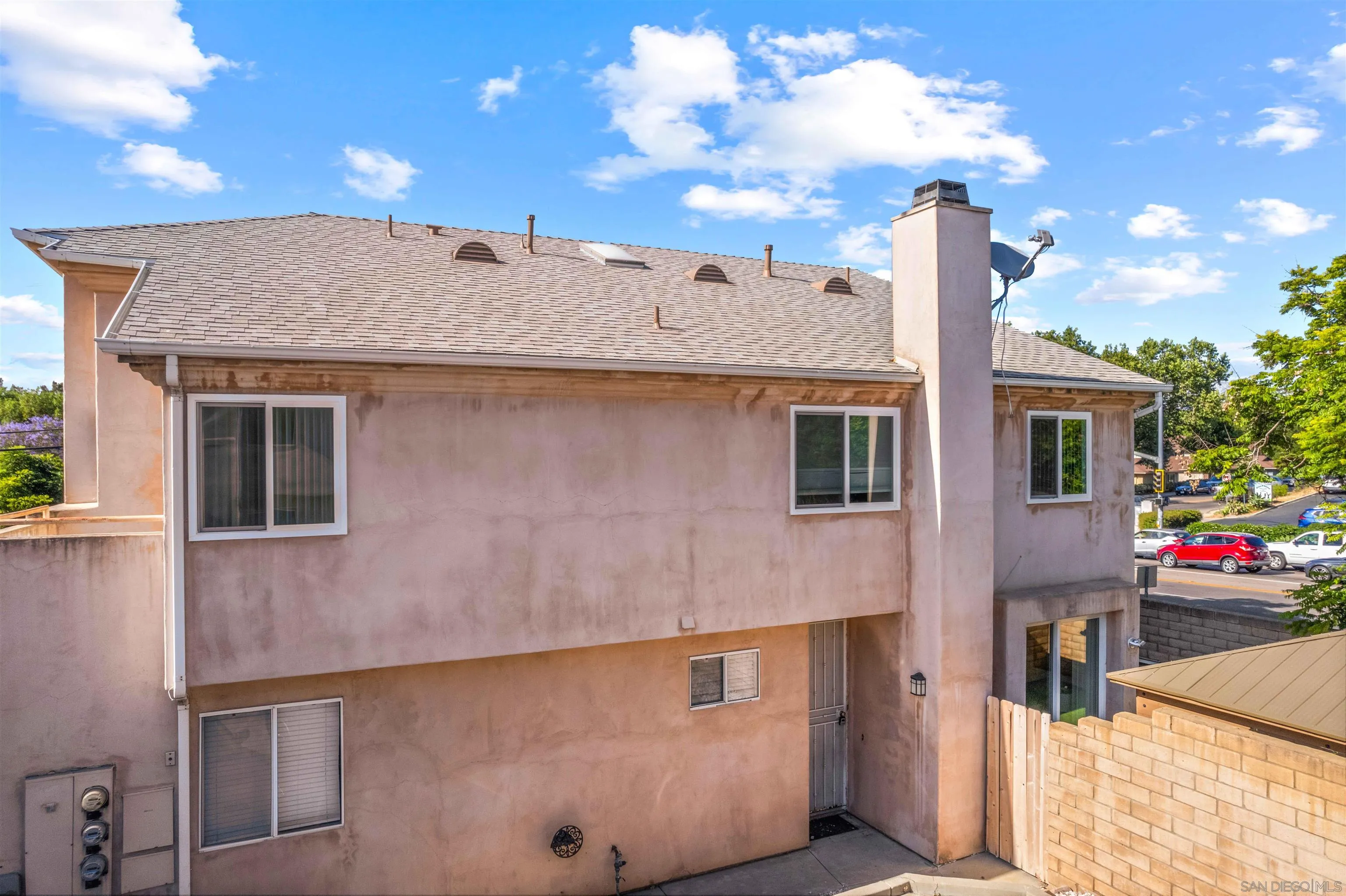 12069 Lemon Crest Dr