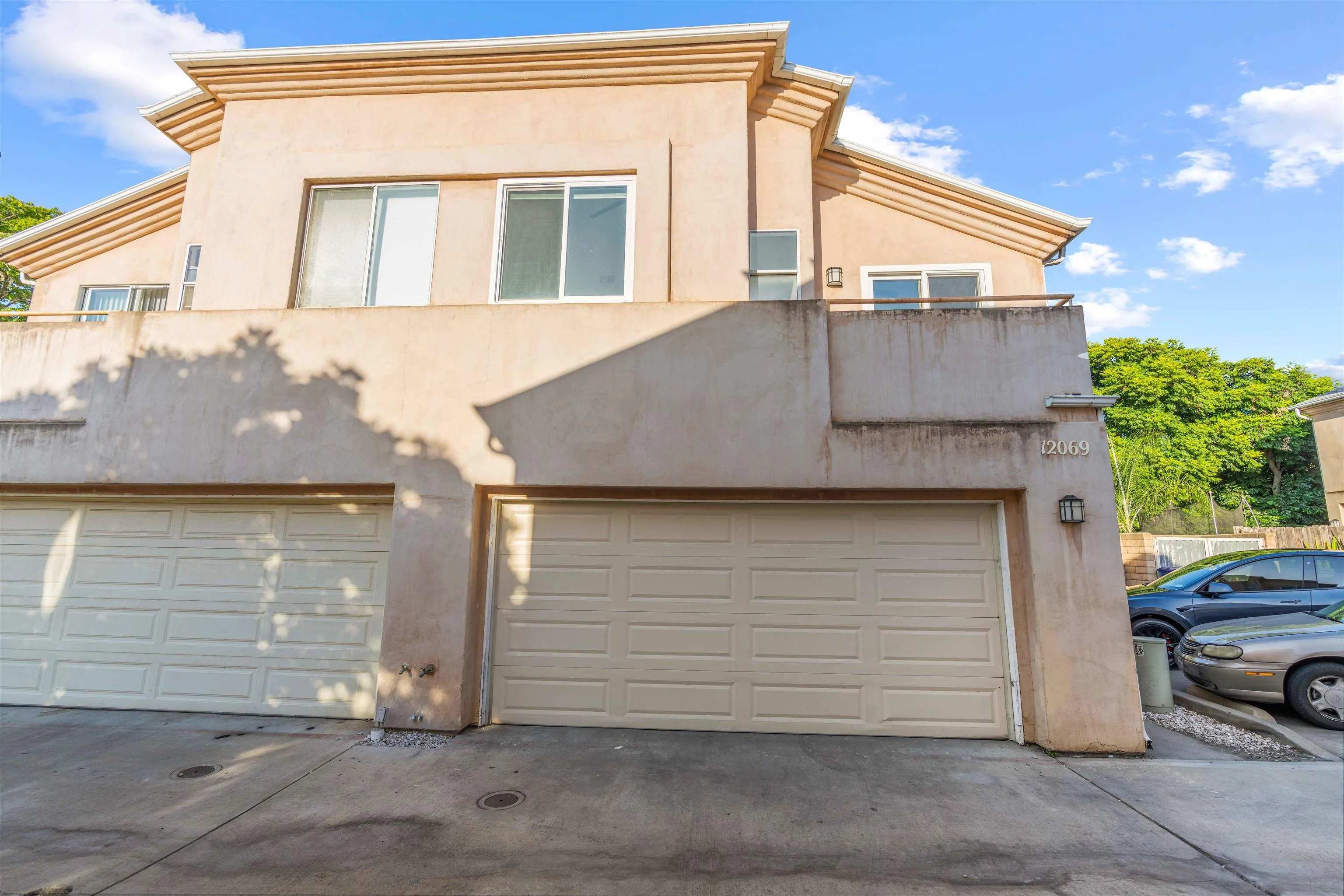 12069 Lemon Crest Dr